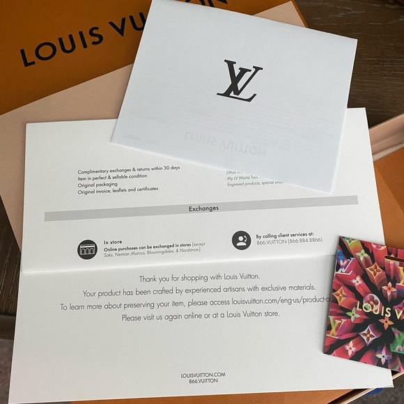 Scarlett Louis Vuitton zippy Wallet - Picture 4 of 11